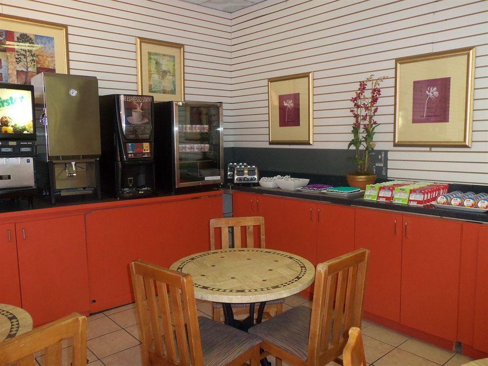 Claremont Kissimmee Hotel Селебрейшн Ресторан фото